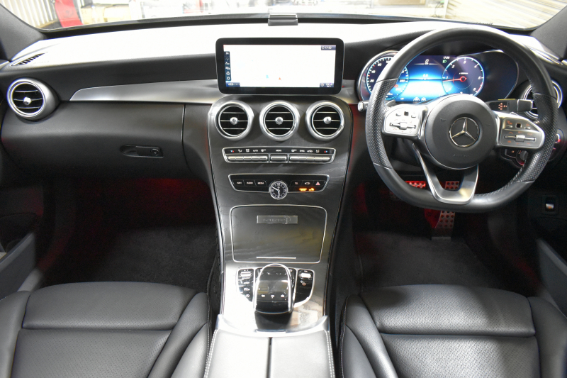 メルセデスベンツ Cクラス C220d ﾛｰﾚｳｽED ｽﾎﾟｰﾂﾌﾟﾗｽP ﾚｰﾀﾞｰｾｰﾌﾃｨP 後期 革 ﾍｯﾄﾞｱｯﾌﾟD 液晶ﾒｰﾀｰ ﾌｯﾄﾄﾗﾝｸ ﾜｲﾔﾚｽﾁｬｰｼﾞ ｴｱｻｽ AMGｴｱﾛ18AW ﾃﾞｨｽﾄﾛﾆｯｸ ﾌﾞﾗｲﾝﾄﾞｽﾎﾟｯﾄ ﾚｰﾝｷｰﾌﾟ ﾅﾋﾞTV ﾊﾞｯｸｶﾒﾗ ｷｰﾚｽｺﾞｰ 2年保証