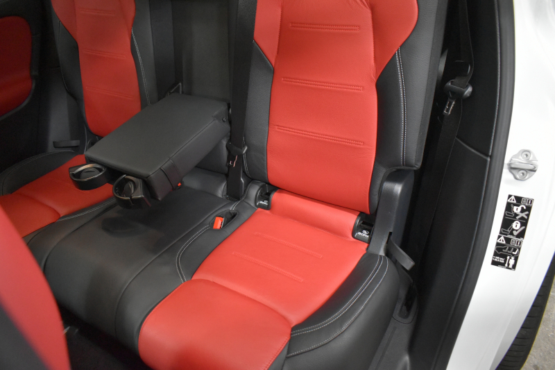 メルセデスベンツ GLB GLB200d 4ﾏﾁｯｸ AMGﾗｲﾝ AMGﾚｻﾞｰｴｸｽｸﾙｰｼﾌﾞP ﾅﾋﾞｹﾞｰｼｮﾝP ﾚｰﾀﾞｰｾｰﾌﾃｨP 1ｵｰﾅｰ ﾊﾟﾉﾗﾏｻﾝﾙｰﾌ 革 AMGｴｱﾛ19AW MBUXﾅﾋﾞTV ﾃﾞｨｽﾄﾛ ﾌﾞﾗｲﾝﾄﾞS 360ｶﾒﾗ ﾜｲﾔﾚｽﾁｬｰｼﾞ ﾌｯﾄｹﾞｰﾄ ｷｰﾚｽｺﾞｰ 2年保証