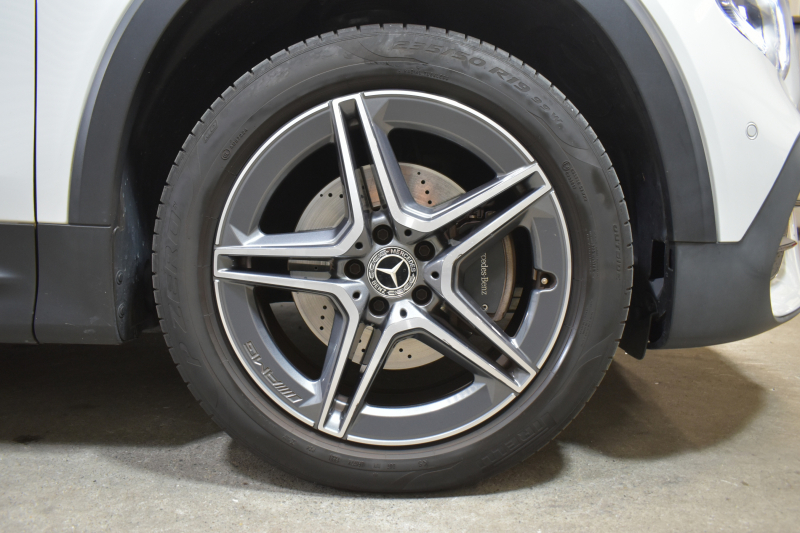 メルセデスベンツ GLB GLB200d 4ﾏﾁｯｸ AMGﾗｲﾝ AMGﾚｻﾞｰｴｸｽｸﾙｰｼﾌﾞP ﾅﾋﾞｹﾞｰｼｮﾝP ﾚｰﾀﾞｰｾｰﾌﾃｨP 1ｵｰﾅｰ ﾊﾟﾉﾗﾏｻﾝﾙｰﾌ 革 AMGｴｱﾛ19AW MBUXﾅﾋﾞTV ﾃﾞｨｽﾄﾛ ﾌﾞﾗｲﾝﾄﾞS 360ｶﾒﾗ ﾜｲﾔﾚｽﾁｬｰｼﾞ ﾌｯﾄｹﾞｰﾄ ｷｰﾚｽｺﾞｰ 2年保証