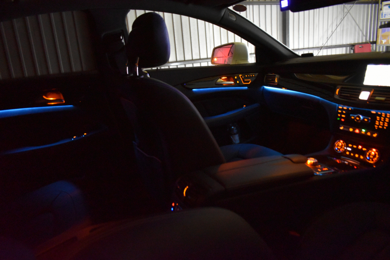 メルセデスベンツ CLS CLS350 AMGｽﾎﾟ-ﾂ ﾚｰﾀﾞｰSP 306馬力 右H ｻﾝﾙｰﾌ 全席ﾋｰﾀｰ黒革 ﾃﾞｨｽﾄﾛ ﾌﾞﾗｲﾝﾄﾞｽﾎﾟｯﾄ Lｷｰﾌﾟ AMGｴｱﾛ19AW ｷｰﾚｽGO 電動ﾄﾗﾝｸ ﾊﾟｰｸﾄﾛ LEDﾗｲﾄ 地ﾃﾞｼﾞBｶﾒﾗ 2年保証