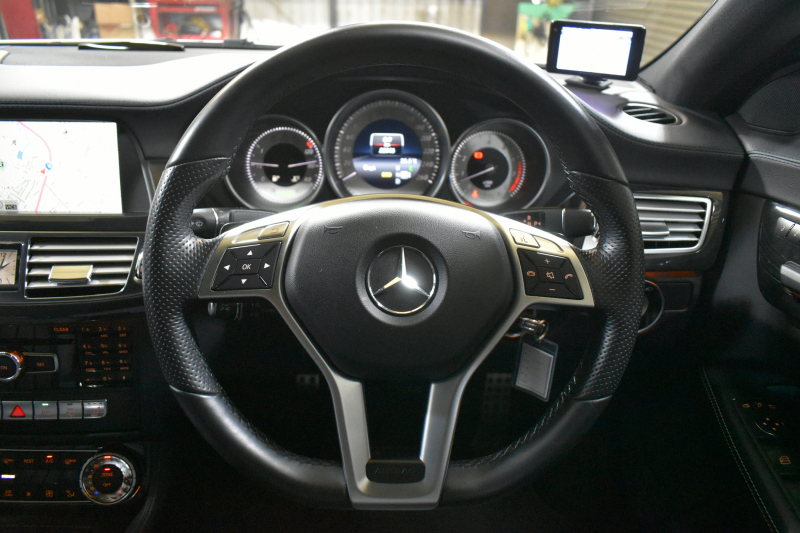 メルセデスベンツ CLS CLS350 AMGｽﾎﾟ-ﾂ ﾚｰﾀﾞｰSP 306馬力 右H ｻﾝﾙｰﾌ 全席ﾋｰﾀｰ黒革 ﾃﾞｨｽﾄﾛ ﾌﾞﾗｲﾝﾄﾞｽﾎﾟｯﾄ Lｷｰﾌﾟ AMGｴｱﾛ19AW ｷｰﾚｽGO 電動ﾄﾗﾝｸ ﾊﾟｰｸﾄﾛ LEDﾗｲﾄ 地ﾃﾞｼﾞBｶﾒﾗ 2年保証