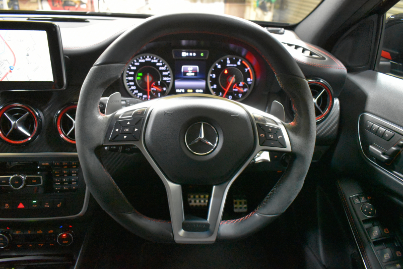 AMG Aクラス A45AMG 4M ｴﾃﾞｨｼｮﾝ1 200台限定(ｺｽﾓｽﾌﾞﾗｯｸ) 1ｵｰﾅｰ ｾｰﾌﾃｨP 専用ｴｱﾛ 専用内装 AMGﾊﾟﾌｫｰﾏﾝｽｼｰﾄ AMG19AW ACC ﾌﾞﾗｲﾝﾄﾞS CPA+ 地デジHDDﾅﾋﾞ Bｶﾒﾗ ﾊﾟｰｸﾄﾛ 2年保証