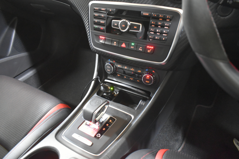 AMG Aクラス A45AMG 4M ｴﾃﾞｨｼｮﾝ1 200台限定(ｺｽﾓｽﾌﾞﾗｯｸ) 1ｵｰﾅｰ ｾｰﾌﾃｨP 専用ｴｱﾛ 専用内装 AMGﾊﾟﾌｫｰﾏﾝｽｼｰﾄ AMG19AW ACC ﾌﾞﾗｲﾝﾄﾞS CPA+ 地デジHDDﾅﾋﾞ Bｶﾒﾗ ﾊﾟｰｸﾄﾛ 2年保証