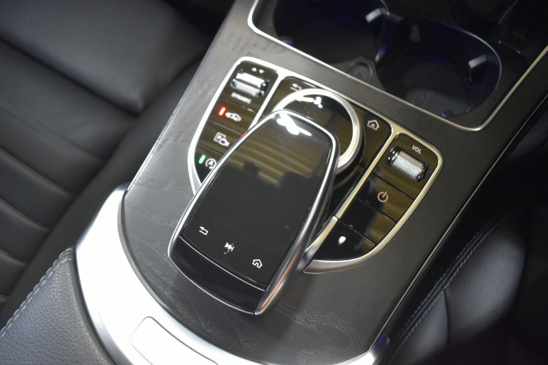 メルセデスベンツ Cクラス C200 4MATIC AVG AMGﾗｲﾝ ﾚｻﾞｰｴｸｽｸﾙｰｼﾌﾞP ﾚｰﾀﾞｰｾｰﾌﾃｨP 後期 4WD 革 ﾌﾞﾙﾒｽﾀｰS HUD ｴｱﾊﾞﾗﾝｽP 液晶ﾒｰﾀｰ ﾌｯﾄﾄﾗﾝｸ AMGｴｱﾛ18AW ﾃﾞｨｽﾄﾛ ﾌﾞﾗｲﾝﾄﾞS ﾚｰﾝｷｰﾌﾟ ﾅﾋﾞTV Bｶﾒﾗ ｷｰﾚｽｺﾞｰ 2年保証