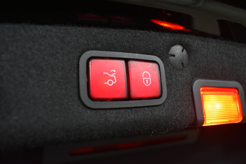 メルセデスベンツ Cクラス C200 4MATIC AVG AMGﾗｲﾝ ﾚｻﾞｰｴｸｽｸﾙｰｼﾌﾞP ﾚｰﾀﾞｰｾｰﾌﾃｨP 後期 4WD 革 ﾌﾞﾙﾒｽﾀｰS HUD ｴｱﾊﾞﾗﾝｽP 液晶ﾒｰﾀｰ ﾌｯﾄﾄﾗﾝｸ AMGｴｱﾛ18AW ﾃﾞｨｽﾄﾛ ﾌﾞﾗｲﾝﾄﾞS ﾚｰﾝｷｰﾌﾟ ﾅﾋﾞTV Bｶﾒﾗ ｷｰﾚｽｺﾞｰ 2年保証