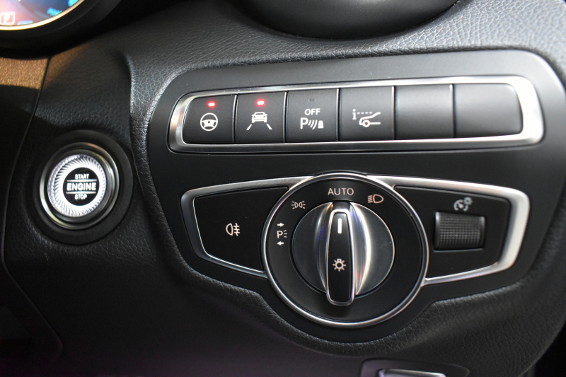 メルセデスベンツ Cクラス C200 4MATIC AVG AMGﾗｲﾝ ﾚｻﾞｰｴｸｽｸﾙｰｼﾌﾞP ﾚｰﾀﾞｰｾｰﾌﾃｨP 後期 4WD 革 ﾌﾞﾙﾒｽﾀｰS HUD ｴｱﾊﾞﾗﾝｽP 液晶ﾒｰﾀｰ ﾌｯﾄﾄﾗﾝｸ AMGｴｱﾛ18AW ﾃﾞｨｽﾄﾛ ﾌﾞﾗｲﾝﾄﾞS ﾚｰﾝｷｰﾌﾟ ﾅﾋﾞTV Bｶﾒﾗ ｷｰﾚｽｺﾞｰ 2年保証