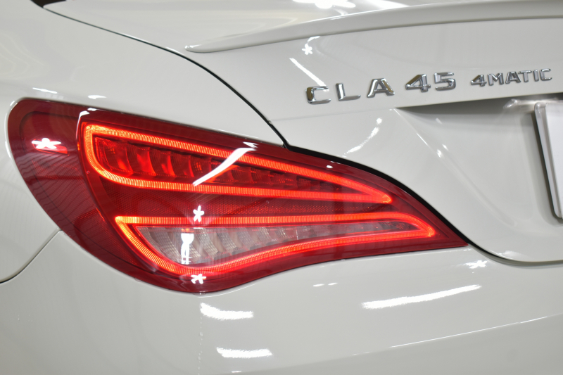 AMG CLAクラス CLA45 4ﾏﾁｯｸ ﾚｰﾀﾞｰｾｰﾌﾃｨP 高出力ｴﾝｼﾞﾝ360馬力 ﾊﾟﾉﾗﾏｻﾝﾙｰﾌ ﾋｰﾀｰ黒革 ﾃﾞｨｽﾄﾛﾆｯｸﾌﾟﾗｽ ﾌﾞﾗｲﾝﾄﾞｽﾎﾟｯﾄ AMGｴｱﾛ18AW ｷｰﾚｽGO 地ﾃﾞｼﾞ ﾊﾞｯｸｶﾒﾗ ﾊﾟｰｸﾄﾛﾆｯｸ 2年保証