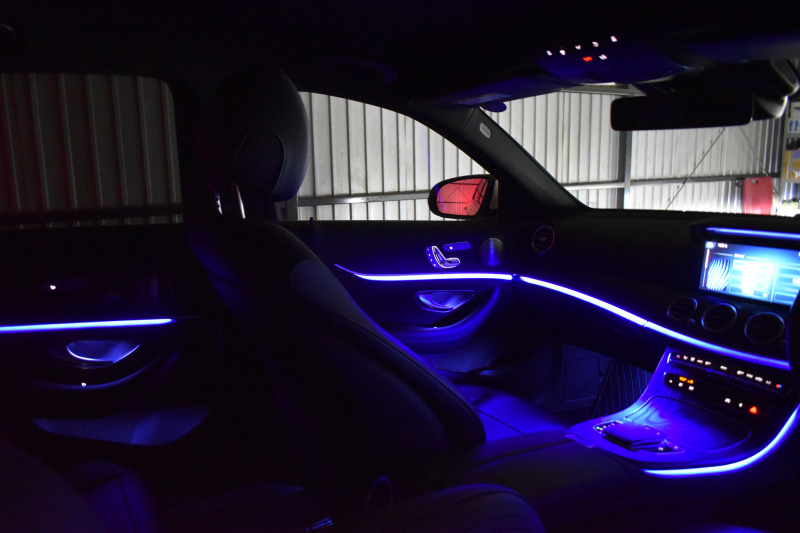 メルセデスベンツ Eクラス E200 ｽﾎﾟｰﾂ BSG搭載 ｴｸｽｸﾙｰｼﾌﾞP AMGﾗｲﾝｲﾝﾃﾘｱP ﾚｰﾀﾞｰｾｰﾌﾃｨP 後期型 革 ﾌﾞﾙﾒｽﾀｰ HUD ｴｱﾊﾞﾗﾝｽP ﾊﾟﾜｰﾄﾗﾝｸ AMGｴｱﾛ19AW MBUXARﾅﾋﾞTV 360ｶﾒﾗ ﾜｲﾔﾚｽﾁｬｰｼﾞ ﾃﾞｨｽﾄﾛ ﾌﾞﾗｲﾝﾄﾞS ﾚｰﾝｷｰﾌﾟ 2年保証