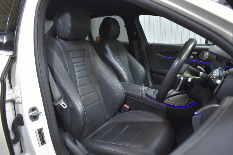 メルセデスベンツ Eクラス E200 ｽﾎﾟｰﾂ BSG搭載 ｴｸｽｸﾙｰｼﾌﾞP AMGﾗｲﾝｲﾝﾃﾘｱP ﾚｰﾀﾞｰｾｰﾌﾃｨP 後期型 革 ﾌﾞﾙﾒｽﾀｰ HUD ｴｱﾊﾞﾗﾝｽP ﾊﾟﾜｰﾄﾗﾝｸ AMGｴｱﾛ19AW MBUXARﾅﾋﾞTV 360ｶﾒﾗ ﾜｲﾔﾚｽﾁｬｰｼﾞ ﾃﾞｨｽﾄﾛ ﾌﾞﾗｲﾝﾄﾞS ﾚｰﾝｷｰﾌﾟ 2年保証