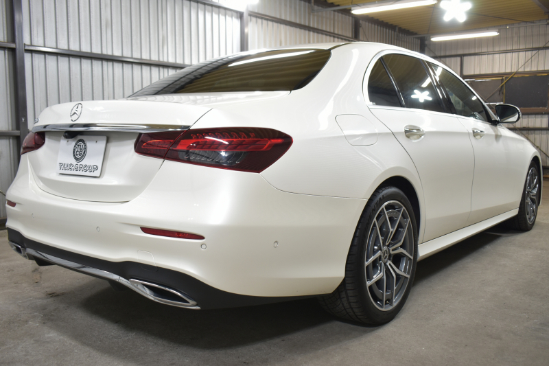 メルセデスベンツ Eクラス E200 ｽﾎﾟｰﾂ BSG搭載 ｴｸｽｸﾙｰｼﾌﾞP AMGﾗｲﾝｲﾝﾃﾘｱP ﾚｰﾀﾞｰｾｰﾌﾃｨP 後期型 革 ﾌﾞﾙﾒｽﾀｰ HUD ｴｱﾊﾞﾗﾝｽP ﾊﾟﾜｰﾄﾗﾝｸ AMGｴｱﾛ19AW MBUXARﾅﾋﾞTV 360ｶﾒﾗ ﾜｲﾔﾚｽﾁｬｰｼﾞ ﾃﾞｨｽﾄﾛ ﾌﾞﾗｲﾝﾄﾞS ﾚｰﾝｷｰﾌﾟ 2年保証