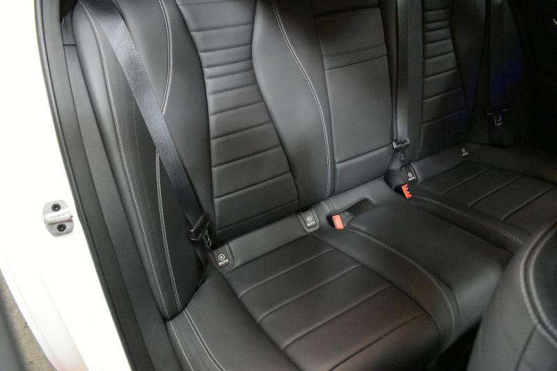 メルセデスベンツ Eクラス E200 ｽﾎﾟｰﾂ BSG搭載 ｴｸｽｸﾙｰｼﾌﾞP AMGﾗｲﾝｲﾝﾃﾘｱP ﾚｰﾀﾞｰｾｰﾌﾃｨP 後期型 革 ﾌﾞﾙﾒｽﾀｰ HUD ｴｱﾊﾞﾗﾝｽP ﾊﾟﾜｰﾄﾗﾝｸ AMGｴｱﾛ19AW MBUXARﾅﾋﾞTV 360ｶﾒﾗ ﾜｲﾔﾚｽﾁｬｰｼﾞ ﾃﾞｨｽﾄﾛ ﾌﾞﾗｲﾝﾄﾞS ﾚｰﾝｷｰﾌﾟ 2年保証