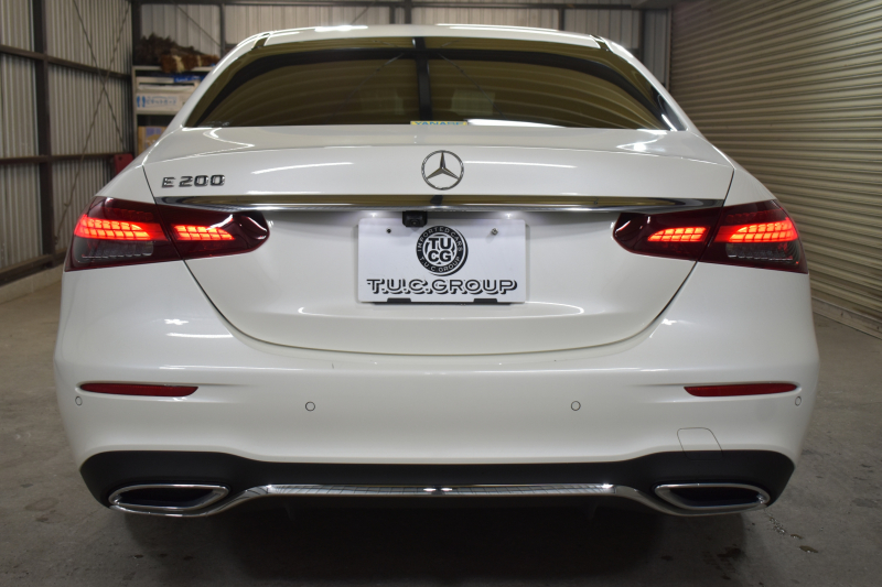 メルセデスベンツ Eクラス E200 ｽﾎﾟｰﾂ BSG搭載 ｴｸｽｸﾙｰｼﾌﾞP AMGﾗｲﾝｲﾝﾃﾘｱP ﾚｰﾀﾞｰｾｰﾌﾃｨP 後期型 革 ﾌﾞﾙﾒｽﾀｰ HUD ｴｱﾊﾞﾗﾝｽP ﾊﾟﾜｰﾄﾗﾝｸ AMGｴｱﾛ19AW MBUXARﾅﾋﾞTV 360ｶﾒﾗ ﾜｲﾔﾚｽﾁｬｰｼﾞ ﾃﾞｨｽﾄﾛ ﾌﾞﾗｲﾝﾄﾞS ﾚｰﾝｷｰﾌﾟ 2年保証