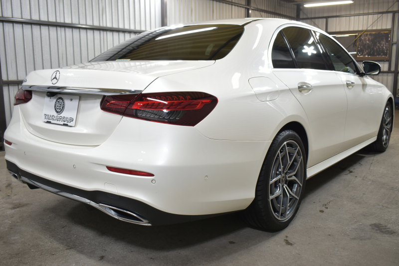 メルセデスベンツ Eクラス E200 ｽﾎﾟｰﾂ BSG搭載 ｴｸｽｸﾙｰｼﾌﾞP AMGﾗｲﾝｲﾝﾃﾘｱP ﾚｰﾀﾞｰｾｰﾌﾃｨP 後期型 革 ﾌﾞﾙﾒｽﾀｰ HUD ｴｱﾊﾞﾗﾝｽP ﾊﾟﾜｰﾄﾗﾝｸ AMGｴｱﾛ19AW MBUXARﾅﾋﾞTV 360ｶﾒﾗ ﾜｲﾔﾚｽﾁｬｰｼﾞ ﾃﾞｨｽﾄﾛ ﾌﾞﾗｲﾝﾄﾞS ﾚｰﾝｷｰﾌﾟ 2年保証