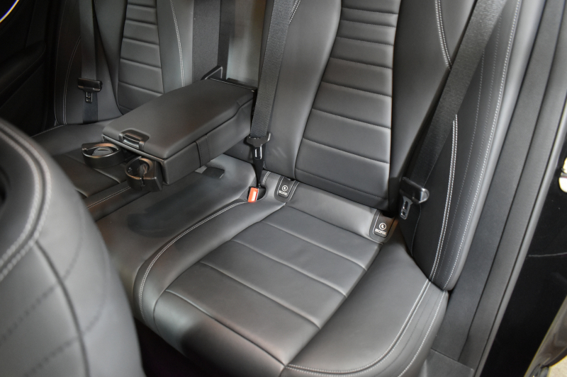 メルセデスベンツ Eクラス E200 ｽﾎﾟｰﾂ BSG搭載 ｴｸｽｸﾙｰｼﾌﾞP AMGﾗｲﾝｲﾝﾃﾘｱP ﾚｰﾀﾞｰｾｰﾌﾃｨP 後期型 1ｵｰﾅｰ 革 ﾌﾞﾙﾒｽﾀｰ HUD ｴｱﾊﾞﾗﾝｽP ﾊﾟﾜｰﾄﾗﾝｸ AMGｴｱﾛ19AW MBUXARﾅﾋﾞTV 360ｶﾒﾗ ﾜｲﾔﾚｽﾁｬｰｼﾞ ﾃﾞｨｽﾄﾛ ﾌﾞﾗｲﾝﾄﾞS ﾚｰﾝｷｰﾌﾟ 2年保証