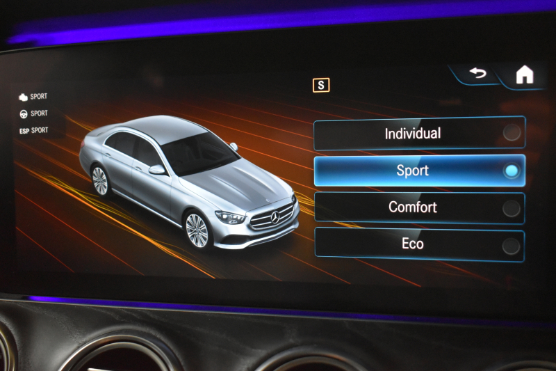 メルセデスベンツ Eクラス E200 ｽﾎﾟｰﾂ BSG搭載 ｴｸｽｸﾙｰｼﾌﾞP AMGﾗｲﾝｲﾝﾃﾘｱP ﾚｰﾀﾞｰｾｰﾌﾃｨP 後期型 1ｵｰﾅｰ 革 ﾌﾞﾙﾒｽﾀｰ HUD ｴｱﾊﾞﾗﾝｽP ﾊﾟﾜｰﾄﾗﾝｸ AMGｴｱﾛ19AW MBUXARﾅﾋﾞTV 360ｶﾒﾗ ﾜｲﾔﾚｽﾁｬｰｼﾞ ﾃﾞｨｽﾄﾛ ﾌﾞﾗｲﾝﾄﾞS ﾚｰﾝｷｰﾌﾟ 2年保証