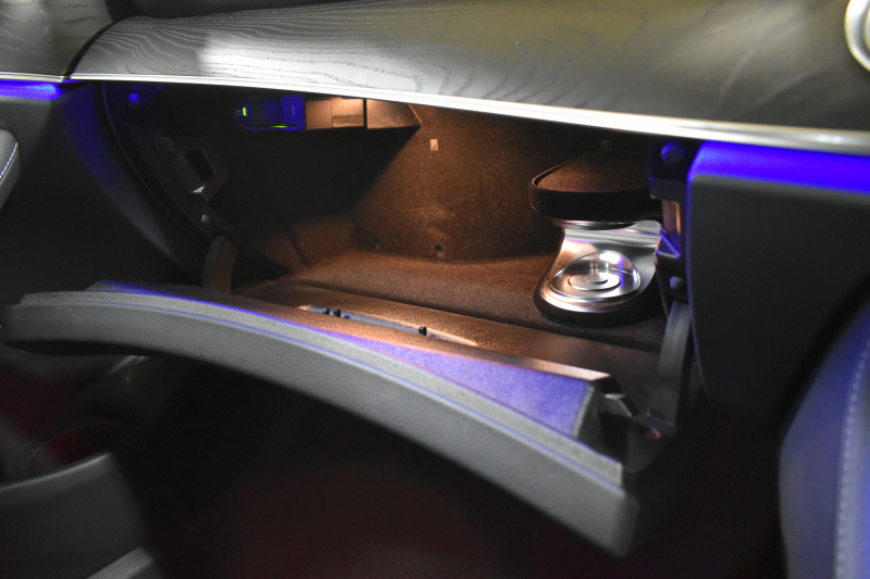 メルセデスベンツ Eクラス E200 ｽﾎﾟｰﾂ BSG搭載 ｴｸｽｸﾙｰｼﾌﾞP AMGﾗｲﾝｲﾝﾃﾘｱP ﾚｰﾀﾞｰｾｰﾌﾃｨP 後期型 1ｵｰﾅｰ 革 ﾌﾞﾙﾒｽﾀｰ HUD ｴｱﾊﾞﾗﾝｽP ﾊﾟﾜｰﾄﾗﾝｸ AMGｴｱﾛ19AW MBUXARﾅﾋﾞTV 360ｶﾒﾗ ﾜｲﾔﾚｽﾁｬｰｼﾞ ﾃﾞｨｽﾄﾛ ﾌﾞﾗｲﾝﾄﾞS ﾚｰﾝｷｰﾌﾟ 2年保証