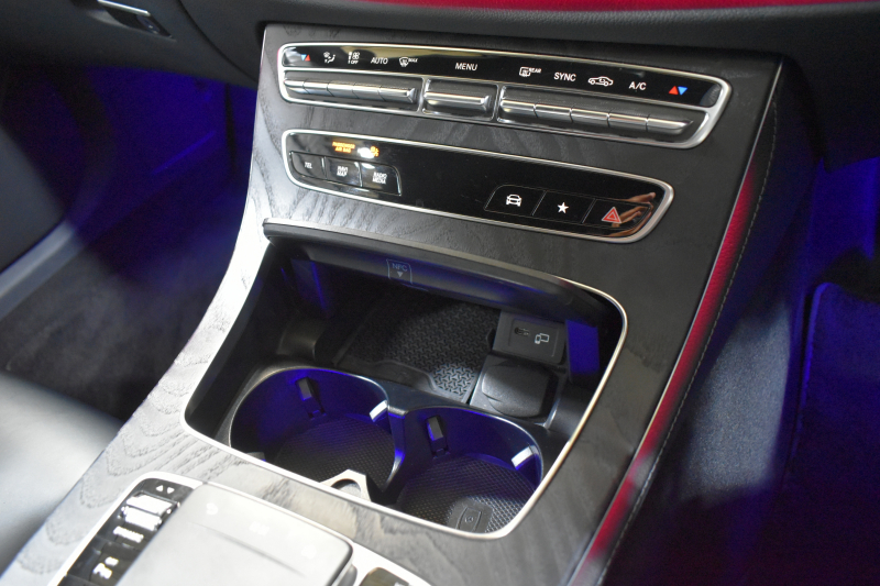 メルセデスベンツ Eクラス E200 ｽﾎﾟｰﾂ BSG搭載 ｴｸｽｸﾙｰｼﾌﾞP AMGﾗｲﾝｲﾝﾃﾘｱP ﾚｰﾀﾞｰｾｰﾌﾃｨP 後期型 1ｵｰﾅｰ 革 ﾌﾞﾙﾒｽﾀｰ HUD ｴｱﾊﾞﾗﾝｽP ﾊﾟﾜｰﾄﾗﾝｸ AMGｴｱﾛ19AW MBUXARﾅﾋﾞTV 360ｶﾒﾗ ﾜｲﾔﾚｽﾁｬｰｼﾞ ﾃﾞｨｽﾄﾛ ﾌﾞﾗｲﾝﾄﾞS ﾚｰﾝｷｰﾌﾟ 2年保証