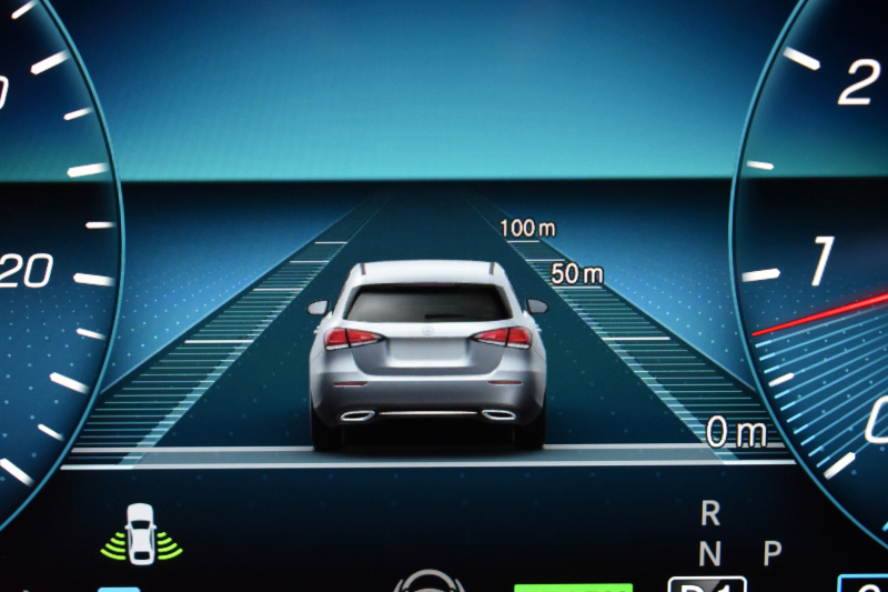 メルセデスベンツ Eクラス E200 ｽﾎﾟｰﾂ BSG搭載 ｴｸｽｸﾙｰｼﾌﾞP AMGﾗｲﾝｲﾝﾃﾘｱP ﾚｰﾀﾞｰｾｰﾌﾃｨP 後期型 1ｵｰﾅｰ 革 ﾌﾞﾙﾒｽﾀｰ HUD ｴｱﾊﾞﾗﾝｽP ﾊﾟﾜｰﾄﾗﾝｸ AMGｴｱﾛ19AW MBUXARﾅﾋﾞTV 360ｶﾒﾗ ﾜｲﾔﾚｽﾁｬｰｼﾞ ﾃﾞｨｽﾄﾛ ﾌﾞﾗｲﾝﾄﾞS ﾚｰﾝｷｰﾌﾟ 2年保証