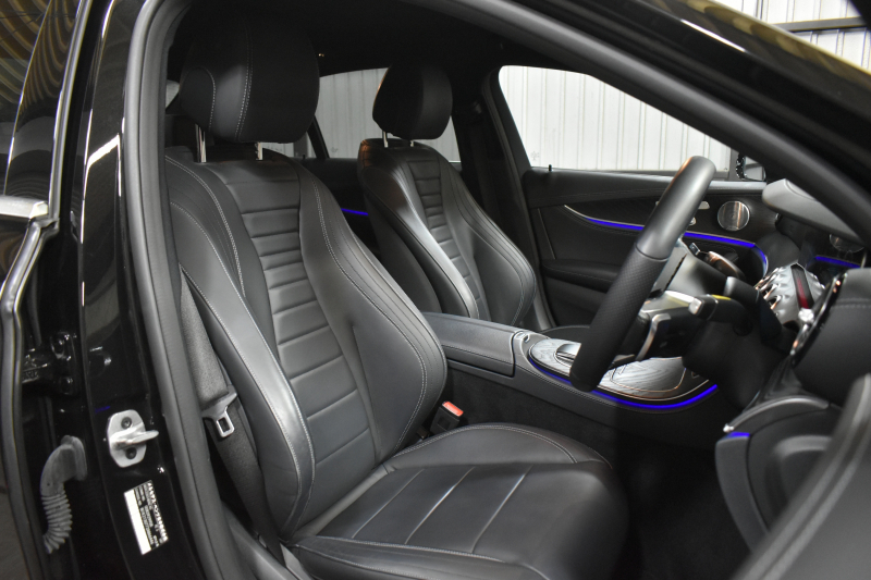 メルセデスベンツ Eクラス E200 ｽﾎﾟｰﾂ BSG搭載 ｴｸｽｸﾙｰｼﾌﾞP AMGﾗｲﾝｲﾝﾃﾘｱP ﾚｰﾀﾞｰｾｰﾌﾃｨP 後期型 1ｵｰﾅｰ 革 ﾌﾞﾙﾒｽﾀｰ HUD ｴｱﾊﾞﾗﾝｽP ﾊﾟﾜｰﾄﾗﾝｸ AMGｴｱﾛ19AW MBUXARﾅﾋﾞTV 360ｶﾒﾗ ﾜｲﾔﾚｽﾁｬｰｼﾞ ﾃﾞｨｽﾄﾛ ﾌﾞﾗｲﾝﾄﾞS ﾚｰﾝｷｰﾌﾟ 2年保証