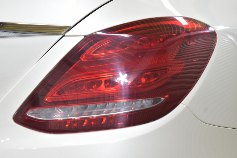 メルセデスベンツ Cクラス C220d ﾛｰﾚｳｽED ﾚｰﾀﾞｰｾｰﾌﾃｨP AMGﾗｲﾝ ﾍﾞｰｼｯｸP 特別仕様車 1ｵｰﾅｰ 革 AMGｴｱﾛ18AW ｴｱｻｽ ﾃﾞｨｽﾄﾛﾆｯｸ ﾌﾞﾗｲﾝﾄﾞｽﾎﾟｯﾄ ﾚｰﾝｷｰﾌﾟ ﾊﾟｰｷﾝｸﾞﾊﾟｲﾛｯﾄ ﾊﾟｰｸﾄﾛﾆｯｸ ｷｰﾚｽｺﾞｰ ﾅﾋﾞTV Bｶﾒﾗ 2年保証