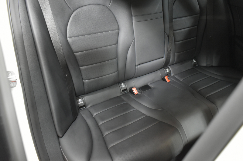 メルセデスベンツ Cクラス C220d ﾛｰﾚｳｽED ﾚｰﾀﾞｰｾｰﾌﾃｨP AMGﾗｲﾝ ﾍﾞｰｼｯｸP 特別仕様車 1ｵｰﾅｰ 革 AMGｴｱﾛ18AW ｴｱｻｽ ﾃﾞｨｽﾄﾛﾆｯｸ ﾌﾞﾗｲﾝﾄﾞｽﾎﾟｯﾄ ﾚｰﾝｷｰﾌﾟ ﾊﾟｰｷﾝｸﾞﾊﾟｲﾛｯﾄ ﾊﾟｰｸﾄﾛﾆｯｸ ｷｰﾚｽｺﾞｰ ﾅﾋﾞTV Bｶﾒﾗ 2年保証