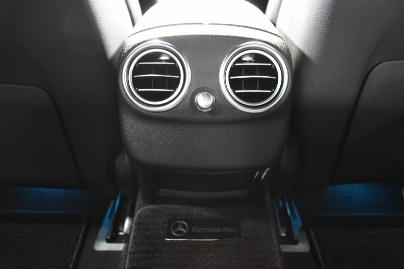 メルセデスベンツ Cクラス C220d ﾛｰﾚｳｽED ﾚｰﾀﾞｰｾｰﾌﾃｨP AMGﾗｲﾝ ﾍﾞｰｼｯｸP 特別仕様車 1ｵｰﾅｰ 革 AMGｴｱﾛ18AW ｴｱｻｽ ﾃﾞｨｽﾄﾛﾆｯｸ ﾌﾞﾗｲﾝﾄﾞｽﾎﾟｯﾄ ﾚｰﾝｷｰﾌﾟ ﾊﾟｰｷﾝｸﾞﾊﾟｲﾛｯﾄ ﾊﾟｰｸﾄﾛﾆｯｸ ｷｰﾚｽｺﾞｰ ﾅﾋﾞTV Bｶﾒﾗ 2年保証