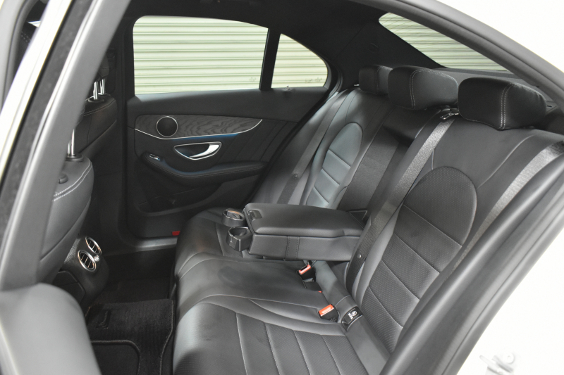 メルセデスベンツ Cクラス C220d ﾛｰﾚｳｽED ﾚｰﾀﾞｰｾｰﾌﾃｨP AMGﾗｲﾝ ﾍﾞｰｼｯｸP 特別仕様車 1ｵｰﾅｰ 革 AMGｴｱﾛ18AW ｴｱｻｽ ﾃﾞｨｽﾄﾛﾆｯｸ ﾌﾞﾗｲﾝﾄﾞｽﾎﾟｯﾄ ﾚｰﾝｷｰﾌﾟ ﾊﾟｰｷﾝｸﾞﾊﾟｲﾛｯﾄ ﾊﾟｰｸﾄﾛﾆｯｸ ｷｰﾚｽｺﾞｰ ﾅﾋﾞTV Bｶﾒﾗ 2年保証