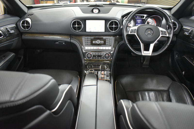 メルセデスベンツ SLクラス SL350 ﾚｰﾀﾞｰｾｰﾌﾃｨP ﾏｼﾞｯｸｽｶｲﾙｰﾌ ｴｱｽｶｰﾌ ﾋｰﾀｰ/ﾍﾞﾝﾁﾚｰﾀｰ黒革 ﾃﾞｨｽﾄﾛ ﾌﾞﾗｲﾝﾄﾞｽﾎﾟｯﾄ Lｷｰﾌﾟ AMGｴｱﾛ19AW ｷｰﾚｽGO PTS ﾌｯﾄﾄﾗﾝｸ 地ﾃﾞｼﾞﾅﾋﾞBｶﾒﾗ 2年保証
