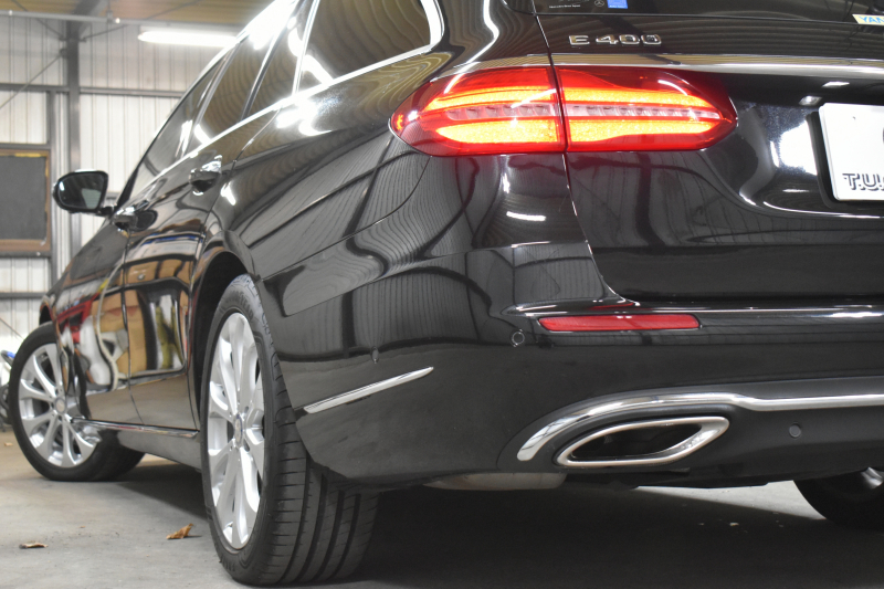 メルセデスベンツ Eクラス E400 4ﾏﾁｯｸ ﾜｺﾞﾝ ｴｸｽｸﾙｰｼﾌﾞ ﾚｰﾀﾞｰｾｰﾌﾃｨP 3.5V6ﾀｰﾎﾞ333馬力 4WD ｺﾗﾑ9速 全席ﾋｰﾀｰ黒革 ﾃﾞｨｽﾄﾛ BSM Lﾁｪﾝｼﾞ ｷｰﾚｽGO ﾊﾟｰｸﾄﾛ ﾌｯﾄｹﾞｰﾄ HUD ﾌﾞﾙﾒｽﾀｰS 地ﾃﾞｼﾞﾅﾋﾞ 360ｶﾒﾗ 2年保証