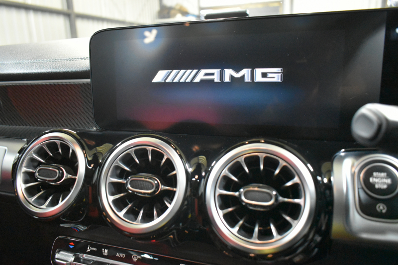 AMG GLB GLB35 4ﾏﾁｯｸ AMGｱﾄﾞﾊﾞﾝｽﾄﾞ＆ﾊﾟﾌｫｰﾏﾝｽP ﾚｰﾀﾞｰｾｰﾌﾃｨP ﾊﾟﾉﾗﾏｻﾝﾙｰﾌ ﾋｰﾀｰ赤/黒革 対話式ﾅﾋﾞ ﾃﾞｨｽﾄﾛﾆｯｸ ﾌﾞﾗｲﾝﾄﾞｽﾎﾟｯﾄ ﾚｰﾝｷｰﾌﾟ AMGｴｱﾛ19AW ｷｰﾚｽGO PTS ﾍｯﾄﾞｱｯﾌﾟD  地ﾃﾞｼﾞﾅﾋﾞ 360ｶﾒﾗ 2年保証