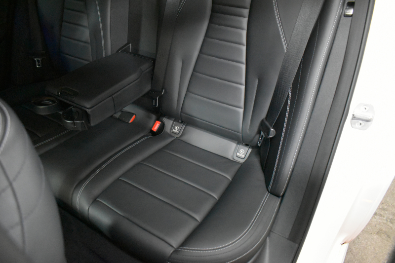 メルセデスベンツ Eクラス E200ﾜｺﾞﾝ AVG ｽﾎﾟｰﾂ 本革仕様 ﾚｰﾀﾞｰSP  9速AT 全席ﾋｰﾀｰ黒革 ﾃﾞｨｽﾄﾛ ﾌﾞﾗｲﾝﾄﾞｽﾎﾟｯﾄ Lｷｰﾌﾟ AMGｴｱﾛ19AW ｷｰﾚｽGO PTS ﾌｯﾄｹﾞｰﾄ ﾌﾞﾙﾒｽﾀｰS 地ﾃﾞｼﾞ360ｶﾒﾗ 2年保証