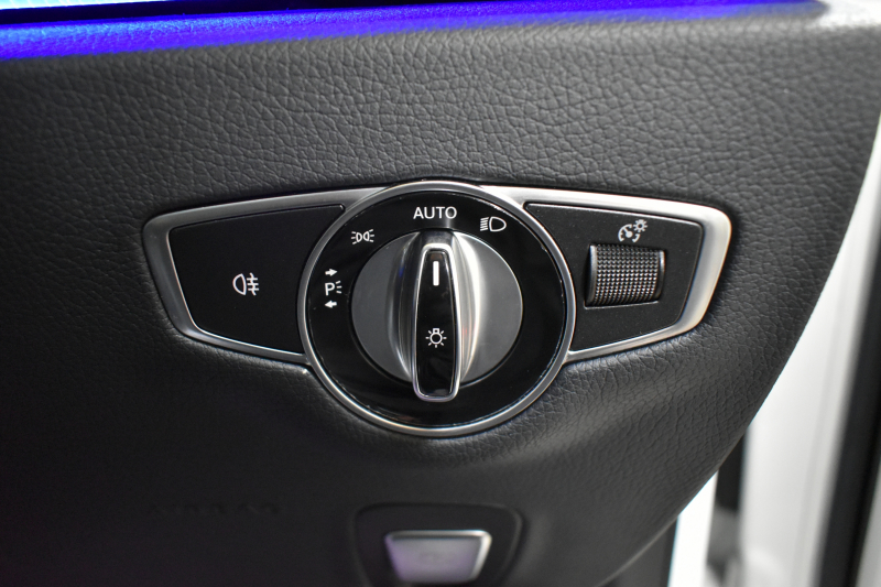 メルセデスベンツ Eクラス E200ﾜｺﾞﾝ AVG ｽﾎﾟｰﾂ 本革仕様 ﾚｰﾀﾞｰSP  9速AT 全席ﾋｰﾀｰ黒革 ﾃﾞｨｽﾄﾛ ﾌﾞﾗｲﾝﾄﾞｽﾎﾟｯﾄ Lｷｰﾌﾟ AMGｴｱﾛ19AW ｷｰﾚｽGO PTS ﾌｯﾄｹﾞｰﾄ ﾌﾞﾙﾒｽﾀｰS 地ﾃﾞｼﾞ360ｶﾒﾗ 2年保証