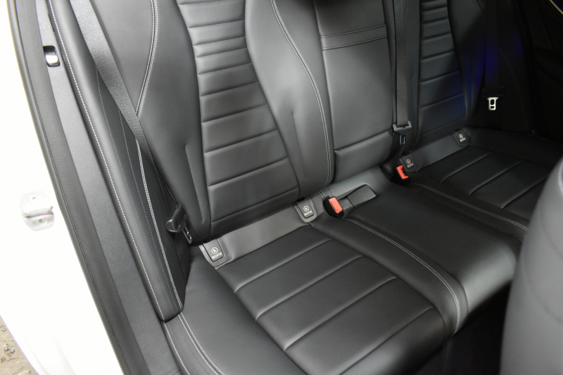 メルセデスベンツ Eクラス E200ﾜｺﾞﾝ AVG ｽﾎﾟｰﾂ 本革仕様 ﾚｰﾀﾞｰSP  9速AT 全席ﾋｰﾀｰ黒革 ﾃﾞｨｽﾄﾛ ﾌﾞﾗｲﾝﾄﾞｽﾎﾟｯﾄ Lｷｰﾌﾟ AMGｴｱﾛ19AW ｷｰﾚｽGO PTS ﾌｯﾄｹﾞｰﾄ ﾌﾞﾙﾒｽﾀｰS 地ﾃﾞｼﾞ360ｶﾒﾗ 2年保証