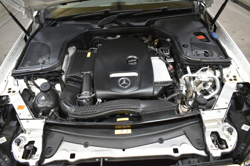 メルセデスベンツ Eクラス E200ﾜｺﾞﾝ AVG ｽﾎﾟｰﾂ 本革仕様 ﾚｰﾀﾞｰSP  9速AT 全席ﾋｰﾀｰ黒革 ﾃﾞｨｽﾄﾛ ﾌﾞﾗｲﾝﾄﾞｽﾎﾟｯﾄ Lｷｰﾌﾟ AMGｴｱﾛ19AW ｷｰﾚｽGO PTS ﾌｯﾄｹﾞｰﾄ ﾌﾞﾙﾒｽﾀｰS 地ﾃﾞｼﾞ360ｶﾒﾗ 2年保証