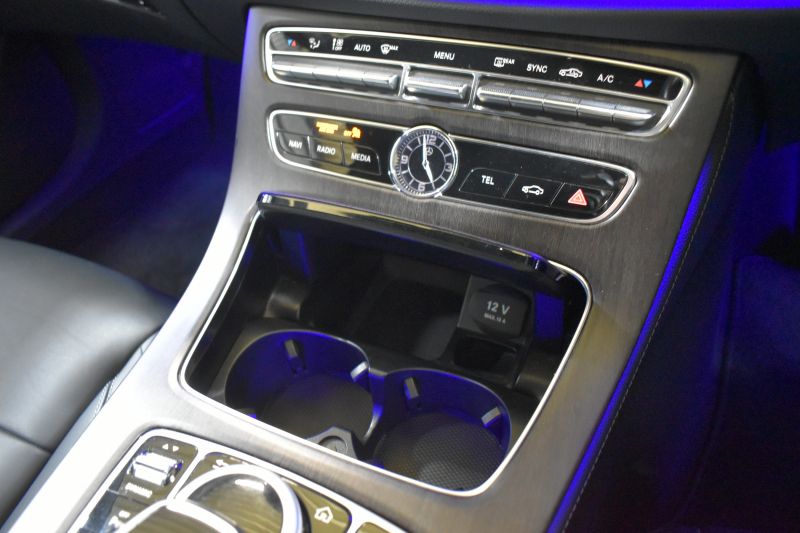 メルセデスベンツ Eクラス E200ﾜｺﾞﾝ AVG ｽﾎﾟｰﾂ 本革仕様 ﾚｰﾀﾞｰSP  9速AT 全席ﾋｰﾀｰ黒革 ﾃﾞｨｽﾄﾛ ﾌﾞﾗｲﾝﾄﾞｽﾎﾟｯﾄ Lｷｰﾌﾟ AMGｴｱﾛ19AW ｷｰﾚｽGO PTS ﾌｯﾄｹﾞｰﾄ ﾌﾞﾙﾒｽﾀｰS 地ﾃﾞｼﾞ360ｶﾒﾗ 2年保証