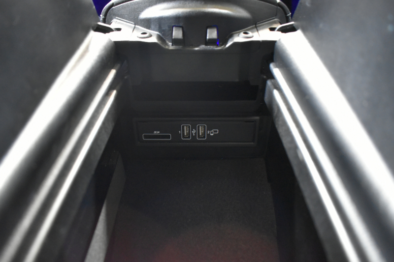 メルセデスベンツ Eクラス E200ﾜｺﾞﾝ AVG ｽﾎﾟｰﾂ 本革仕様 ﾚｰﾀﾞｰSP  9速AT 全席ﾋｰﾀｰ黒革 ﾃﾞｨｽﾄﾛ ﾌﾞﾗｲﾝﾄﾞｽﾎﾟｯﾄ Lｷｰﾌﾟ AMGｴｱﾛ19AW ｷｰﾚｽGO PTS ﾌｯﾄｹﾞｰﾄ ﾌﾞﾙﾒｽﾀｰS 地ﾃﾞｼﾞ360ｶﾒﾗ 2年保証