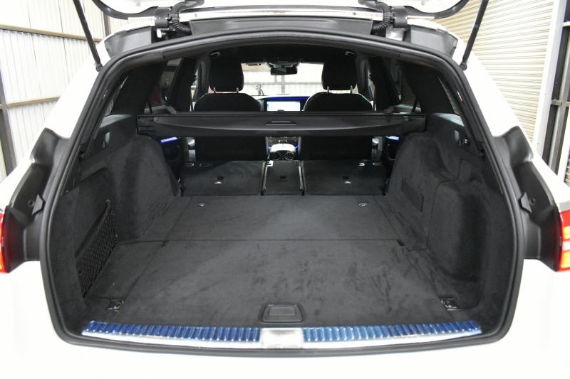 メルセデスベンツ Eクラス E200ﾜｺﾞﾝ AVG ｽﾎﾟｰﾂ 本革仕様 ﾚｰﾀﾞｰSP  9速AT 全席ﾋｰﾀｰ黒革 ﾃﾞｨｽﾄﾛ ﾌﾞﾗｲﾝﾄﾞｽﾎﾟｯﾄ Lｷｰﾌﾟ AMGｴｱﾛ19AW ｷｰﾚｽGO PTS ﾌｯﾄｹﾞｰﾄ ﾌﾞﾙﾒｽﾀｰS 地ﾃﾞｼﾞ360ｶﾒﾗ 2年保証