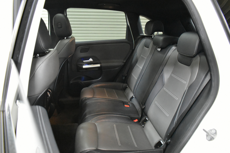 メルセデスベンツ Bクラス B200d AMGﾗｲﾝ AMGﾚｻﾞｰｴｸｽｸﾙｰｼﾌﾞP ｱﾄﾞﾊﾞﾝｽﾄﾞP ﾅﾋﾞｹﾞｰｼｮﾝP ﾚｰﾀﾞｰｾｰﾌﾃｨP ﾊﾟﾉﾗﾏｻﾝﾙｰﾌ 革 HUD 360ｶﾒﾗ ｱﾄﾞﾊﾞﾝｽﾄﾞｻｳﾝﾄﾞ AMGｴｱﾛ18AW ﾃﾞｨｽﾄﾛ ﾌﾞﾗｲﾝﾄﾞS ﾚｰﾝｷｰﾌﾟ MBUXﾅﾋﾞTV ﾌｯﾄｹﾞｰﾄ 2年保証