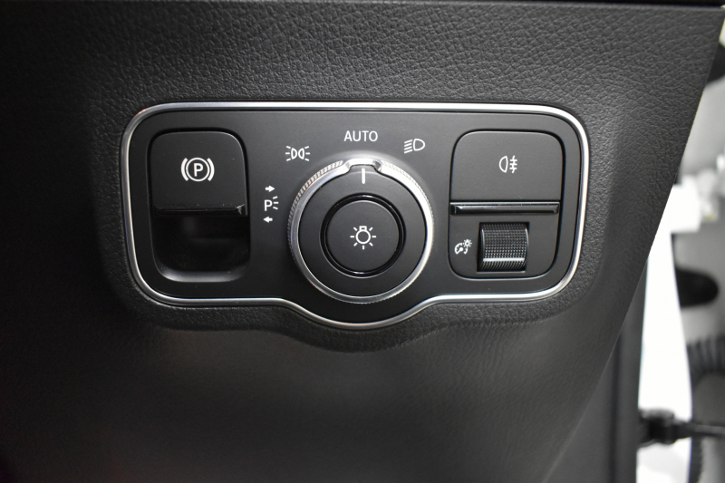 メルセデスベンツ Bクラス B200d AMGﾗｲﾝ AMGﾚｻﾞｰｴｸｽｸﾙｰｼﾌﾞP ｱﾄﾞﾊﾞﾝｽﾄﾞP ﾅﾋﾞｹﾞｰｼｮﾝP ﾚｰﾀﾞｰｾｰﾌﾃｨP ﾊﾟﾉﾗﾏｻﾝﾙｰﾌ 革 HUD 360ｶﾒﾗ ｱﾄﾞﾊﾞﾝｽﾄﾞｻｳﾝﾄﾞ AMGｴｱﾛ18AW ﾃﾞｨｽﾄﾛ ﾌﾞﾗｲﾝﾄﾞS ﾚｰﾝｷｰﾌﾟ MBUXﾅﾋﾞTV ﾌｯﾄｹﾞｰﾄ 2年保証