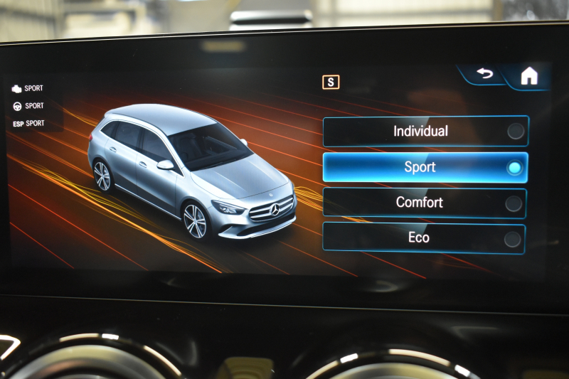 メルセデスベンツ Bクラス B200d AMGﾗｲﾝ AMGﾚｻﾞｰｴｸｽｸﾙｰｼﾌﾞP ｱﾄﾞﾊﾞﾝｽﾄﾞP ﾅﾋﾞｹﾞｰｼｮﾝP ﾚｰﾀﾞｰｾｰﾌﾃｨP ﾊﾟﾉﾗﾏｻﾝﾙｰﾌ 革 HUD 360ｶﾒﾗ ｱﾄﾞﾊﾞﾝｽﾄﾞｻｳﾝﾄﾞ AMGｴｱﾛ18AW ﾃﾞｨｽﾄﾛ ﾌﾞﾗｲﾝﾄﾞS ﾚｰﾝｷｰﾌﾟ MBUXﾅﾋﾞTV ﾌｯﾄｹﾞｰﾄ 2年保証