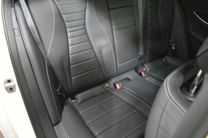 メルセデスベンツ Eクラス E220dﾜｺﾞﾝ ｽﾎﾟｰﾂ ｴｸｽｸﾙｰｼﾌﾞP AMGﾗｲﾝｲﾝﾃﾘｱP ﾚｰﾀﾞｰｾｰﾌﾃｨP 後期型 ﾊﾟﾉﾗﾏｻﾝﾙｰﾌ 革 ﾌﾞﾙﾒｽﾀｰ HUD ｴｱﾊﾞﾗﾝｽP AMGｴｱﾛ19AW MBUXARﾅﾋﾞTV 360ｶﾒﾗ ﾃﾞｨｽﾄﾛ ﾌﾞﾗｲﾝﾄﾞS ｵｰﾄﾃｰﾙｹﾞｰﾄ ｷｰﾚｽｺﾞｰ 2年保証