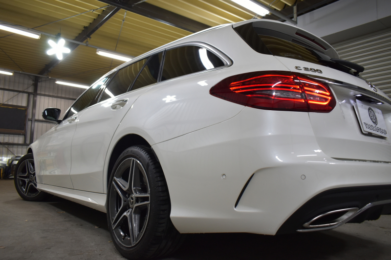 メルセデスベンツ Cクラス C200ﾜｺﾞﾝ AVG AMGﾗｲﾝ ﾊﾟﾉﾗﾏｻﾝﾙｰﾌ ﾚｰﾀﾞｰSP 後期型 ﾐｰｺﾈｸﾄ ﾃﾞｨｽﾄﾛ ﾚｰﾝﾁｪﾝｼﾞｱｼｽﾄ ﾌﾞﾗｲﾝﾄﾞS  ﾋｰﾀｰ黒革 AMGｴｱﾛ18AW ｷｰﾚｽGo PTS 電動Rｹﾞｰﾄ 地ﾃﾞｼﾞBｶﾒﾗ 2年保証