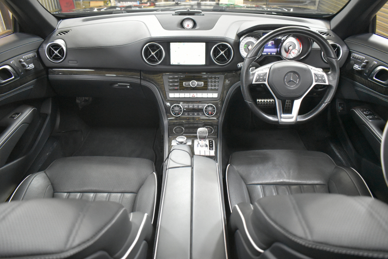 メルセデスベンツ SLクラス SL350 ﾚｰﾀﾞｰｾｰﾌﾃｨP 3.5ﾘｯﾀｰV6 306馬力 ﾏｼﾞｯｸｽｶｲﾙｰﾌ ｴｱｽｶｰﾌ ﾋｰﾀｰ/ﾍﾞﾝﾁﾚｰﾀｰ黒革 ﾃﾞｨｽﾄﾛ BSM Lｷｰﾌﾟ AMGｴｱﾛ19AW ｷｰﾚｽGO PTS ﾌｯﾄﾄﾗﾝｸ 地ﾃﾞｼﾞﾅﾋﾞBｶﾒﾗ 2年保証