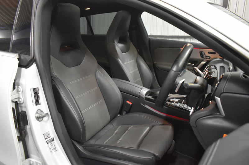 メルセデスベンツ CLAクラス CLA250 4MｼｭｰﾃｨﾝｸﾞB  AMGﾗｲﾝ AMGﾚｻﾞｰｴｸｽｸﾙｰｼﾌﾞ ｱﾄﾞﾊﾞﾝｽﾄﾞ RSP 1ｵｰﾅｰ ﾊﾟﾉﾗﾏｻﾝﾙｰﾌ ﾋｰﾀｰ黒灰革 ACC Lﾁｪﾝｼﾞ AMGｴｱﾛ18AW ｷｰGO HUD 対話式ﾅﾋﾞ 360ｶﾒﾗ 2年保証