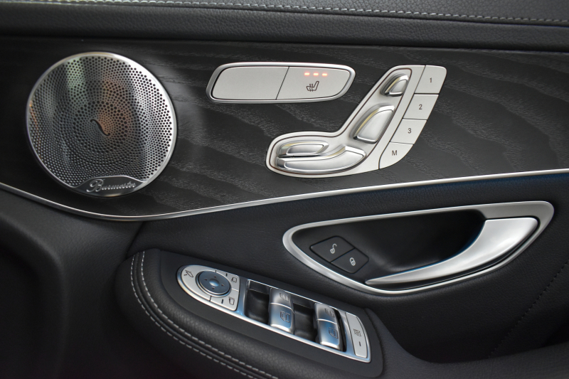 メルセデスベンツ GLCクーペ GLC250 4MATIC ｸｰﾍﾟ ｽﾎﾟｰﾂ 本革仕様 ﾚｰﾀﾞｰｾｰﾌﾃｨP ｻﾝﾙｰﾌ 革 ﾌﾞﾙﾒｽﾀｰｻｳﾝﾄﾞ AMGｴｱﾛ19AW ｻｲﾄﾞﾗﾝﾆﾝｸﾞﾎﾞｰﾄﾞ ﾍｯﾄﾞｱｯﾌﾟD ｴｱﾊﾞﾗﾝｽP ﾌｯﾄｹﾞｰﾄ ﾃﾞｨｽﾄﾛ ﾌﾞﾗｲﾝﾄﾞS ﾚｰﾝｷｰﾌﾟ ﾅﾋﾞTV 360ｶﾒﾗ ｷｰﾚｽｺﾞｰ 2年保証