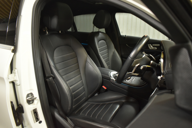 メルセデスベンツ GLCクーペ GLC250 4MATIC ｸｰﾍﾟ ｽﾎﾟｰﾂ 本革仕様 ﾚｰﾀﾞｰｾｰﾌﾃｨP ｻﾝﾙｰﾌ 革 ﾌﾞﾙﾒｽﾀｰｻｳﾝﾄﾞ AMGｴｱﾛ19AW ｻｲﾄﾞﾗﾝﾆﾝｸﾞﾎﾞｰﾄﾞ ﾍｯﾄﾞｱｯﾌﾟD ｴｱﾊﾞﾗﾝｽP ﾌｯﾄｹﾞｰﾄ ﾃﾞｨｽﾄﾛ ﾌﾞﾗｲﾝﾄﾞS ﾚｰﾝｷｰﾌﾟ ﾅﾋﾞTV 360ｶﾒﾗ ｷｰﾚｽｺﾞｰ 2年保証