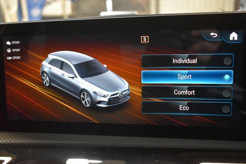 メルセデスベンツ Aクラス A180 Edition1 AMGﾗｲﾝ ﾅｲﾄP ｱﾄﾞﾊﾞﾝｽﾄﾞP ﾅﾋﾞｹﾞｰｼｮﾝP ﾚｰﾀﾞｰｾｰﾌﾃｨP 限定150台 専用ｸﾞﾘｰﾝｱｸｾﾝﾄ AMGｴｱﾛ19AW MBUXﾅﾋﾞTV 360ｶﾒﾗ HUD ｱﾄﾞﾊﾞﾝｽﾄﾞｻｳﾝﾄﾞ ﾜｲﾔﾚｽﾁｬｰｼﾞ ﾃﾞｨｽﾄﾛ ﾌﾞﾗｲﾝﾄﾞS 2年保証