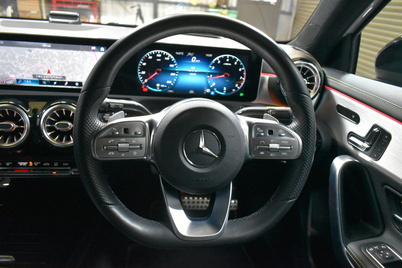 メルセデスベンツ Aクラス A180 Edition1 AMGﾗｲﾝ ﾅｲﾄP ｱﾄﾞﾊﾞﾝｽﾄﾞP ﾅﾋﾞｹﾞｰｼｮﾝP ﾚｰﾀﾞｰｾｰﾌﾃｨP 限定150台 専用ｸﾞﾘｰﾝｱｸｾﾝﾄ AMGｴｱﾛ19AW MBUXﾅﾋﾞTV 360ｶﾒﾗ HUD ｱﾄﾞﾊﾞﾝｽﾄﾞｻｳﾝﾄﾞ ﾜｲﾔﾚｽﾁｬｰｼﾞ ﾃﾞｨｽﾄﾛ ﾌﾞﾗｲﾝﾄﾞS 2年保証