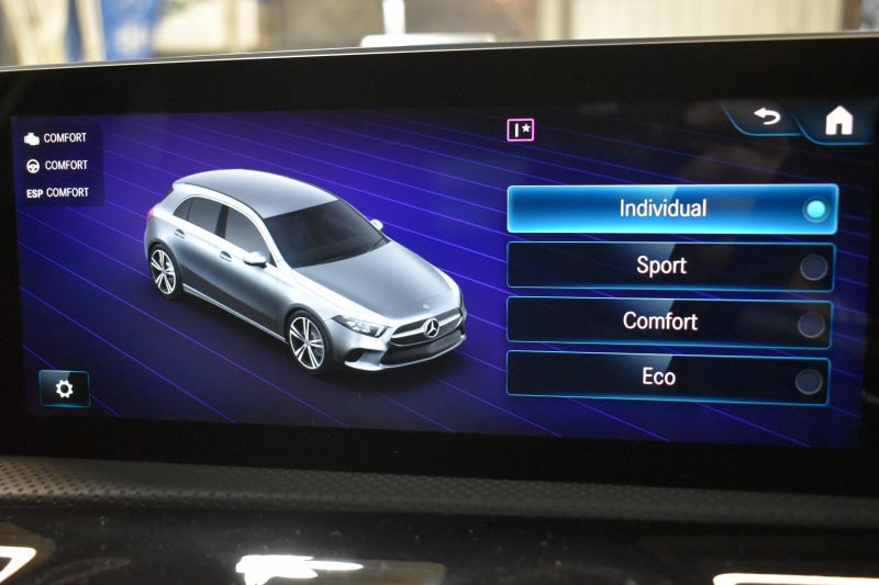 メルセデスベンツ Aクラス A180 Edition1 AMGﾗｲﾝ ﾅｲﾄP ｱﾄﾞﾊﾞﾝｽﾄﾞP ﾅﾋﾞｹﾞｰｼｮﾝP ﾚｰﾀﾞｰｾｰﾌﾃｨP 限定150台 専用ｸﾞﾘｰﾝｱｸｾﾝﾄ AMGｴｱﾛ19AW MBUXﾅﾋﾞTV 360ｶﾒﾗ HUD ｱﾄﾞﾊﾞﾝｽﾄﾞｻｳﾝﾄﾞ ﾜｲﾔﾚｽﾁｬｰｼﾞ ﾃﾞｨｽﾄﾛ ﾌﾞﾗｲﾝﾄﾞS 2年保証