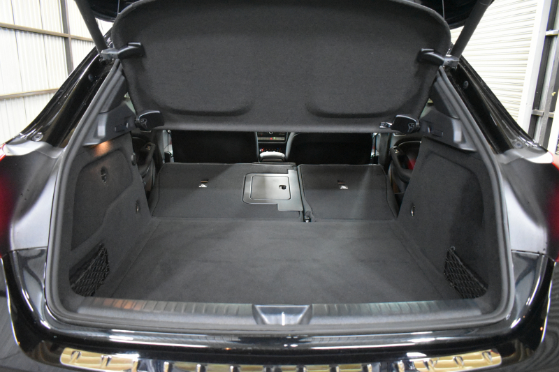 メルセデスベンツ GLA GLA220 4M ﾚｻﾞｰEXC ﾚｰﾀﾞｰSP  後期型 184馬力 4WD 1ｵｰﾅｰ ﾊﾟﾉﾗﾏｻﾝﾙｰﾌ ﾋｰﾀｰ黒革 ﾃﾞｨｽﾄﾛ Bｽﾎﾟｯﾄ 専用18AW&ﾊﾞﾝﾊﾟｰ 駐車支援 ｷｰGO ﾊｰﾏﾝK PTS ﾌｯﾄｹﾞｰﾄ 地ﾃﾞｼﾞBｶﾒﾗ 2年保証